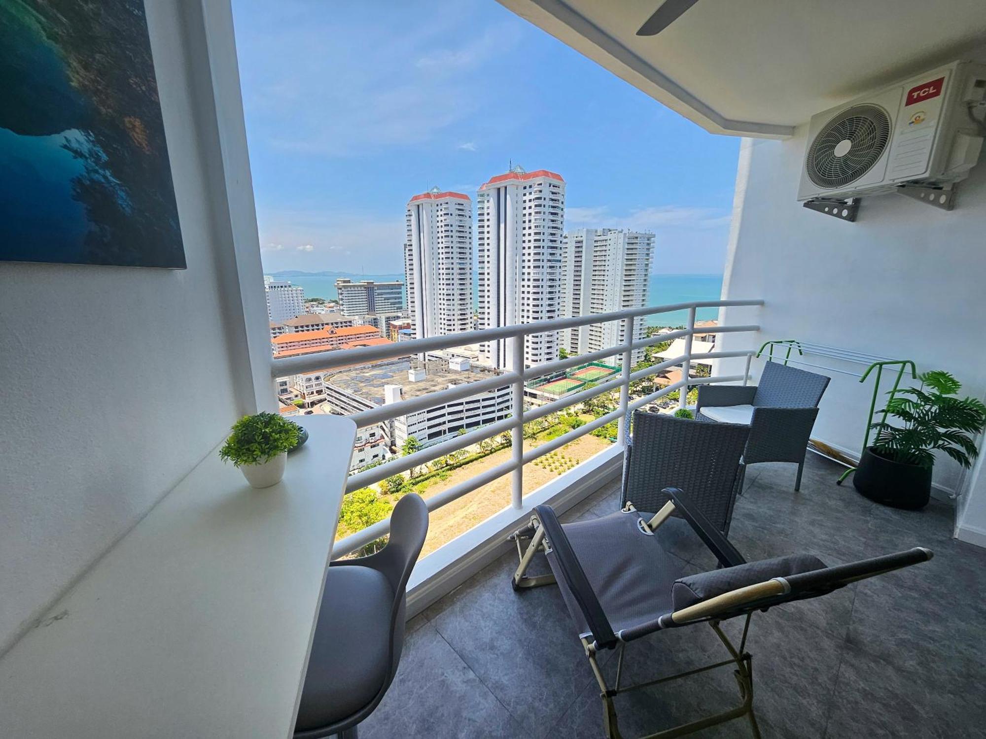 View Talay 5 Jomtien Beachfront Pattaya Zewnętrze zdjęcie
