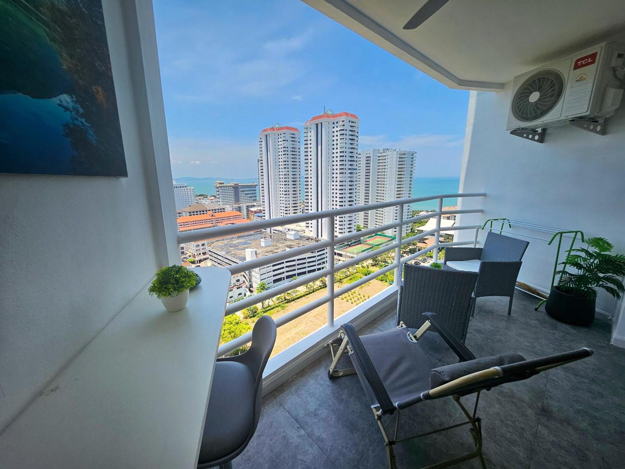 View Talay 5 Jomtien Beachfront Pattaya Zewnętrze zdjęcie