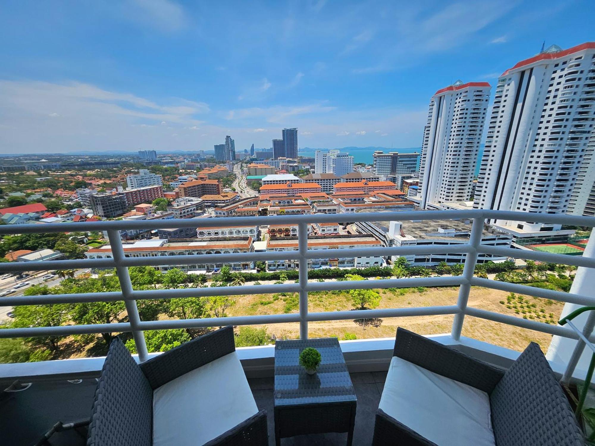 View Talay 5 Jomtien Beachfront Pattaya Zewnętrze zdjęcie